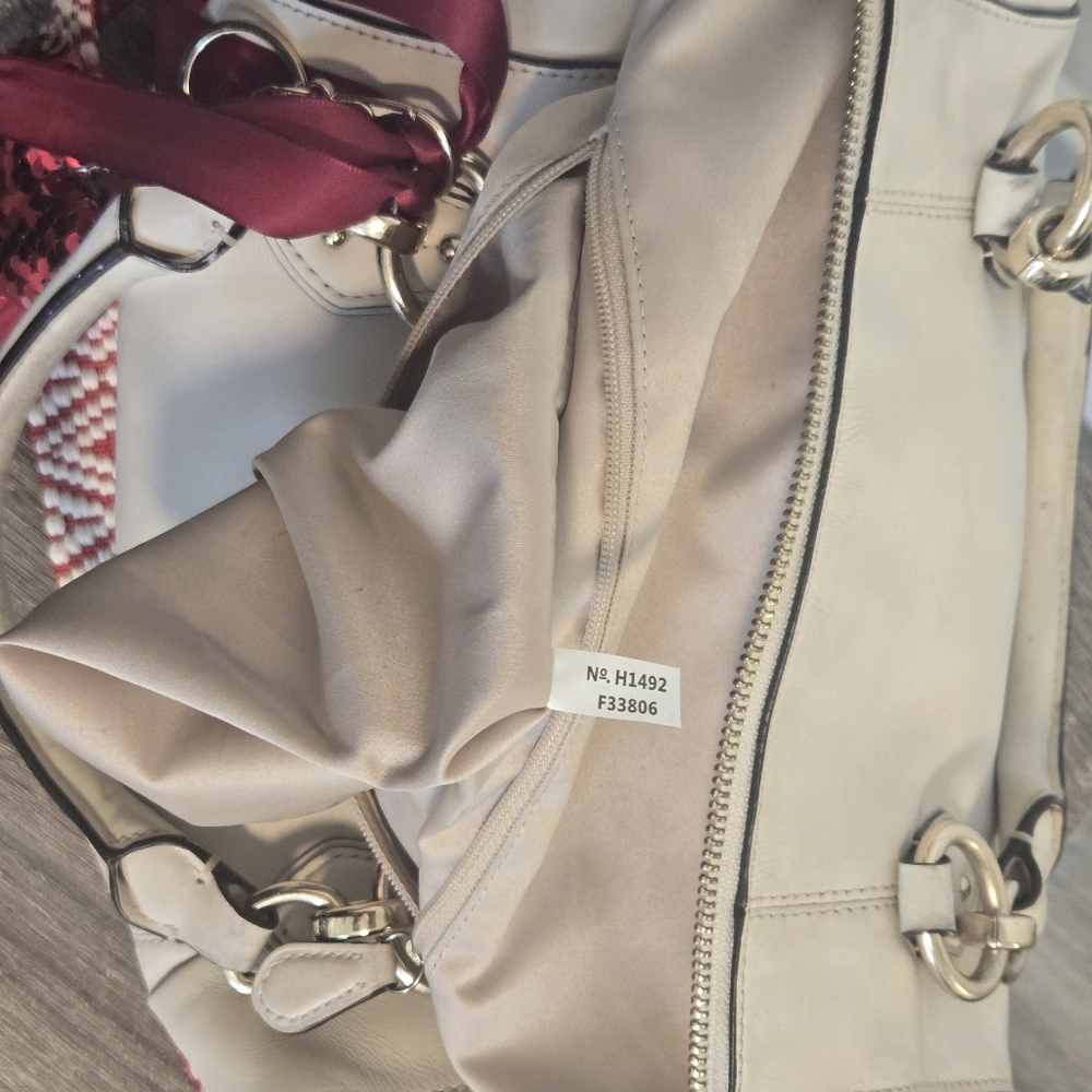 Coach White Leather Purse - Picture 14 of 16